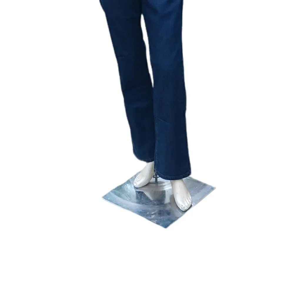 447710...Natural Reflections Straight leg Size 6. W28" 30"Inseam  10"Rise - Picture 3 of 6